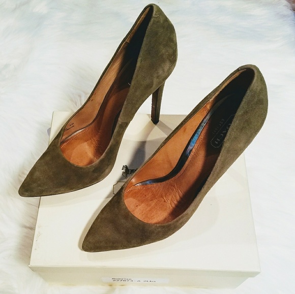 Coach Shoes - ✨SOLD✨Women's Coach Fawna 8.5 Heels