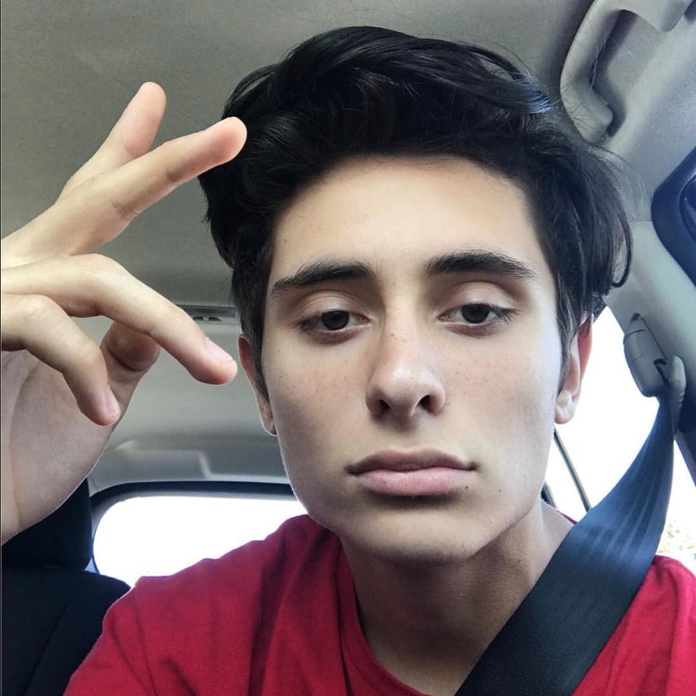 Meet your Posher, Mateo