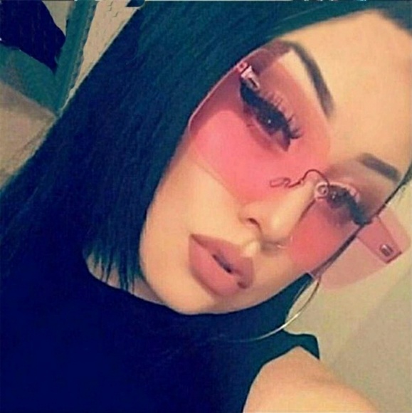 Accessories - 🔥RESTOCKED🔥hot pink rimless sunnies