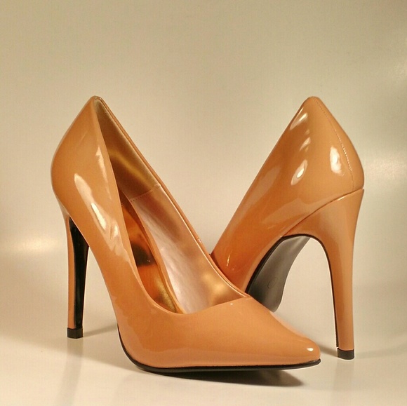 🚨 RESTOCKED! NUDE PUMPS(NO OFFERS) - Picture 5 of 5