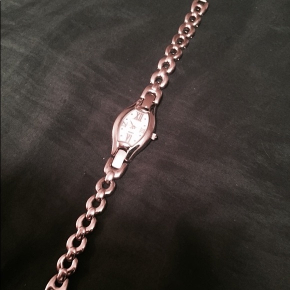 watch - Picture 3 of 7