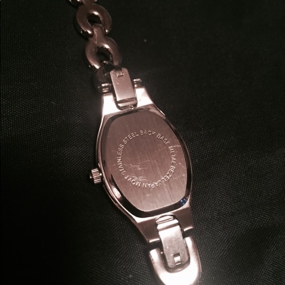 watch - Picture 4 of 7