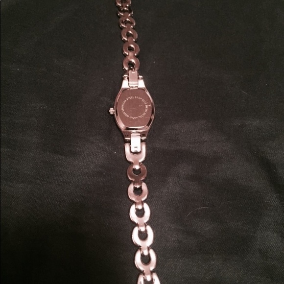 watch - Picture 5 of 7