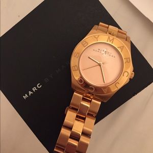 rose gold Marc Jacobs watch!