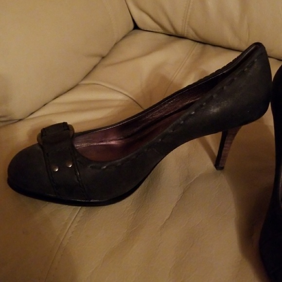 Coach Heels - Picture 2 of 6