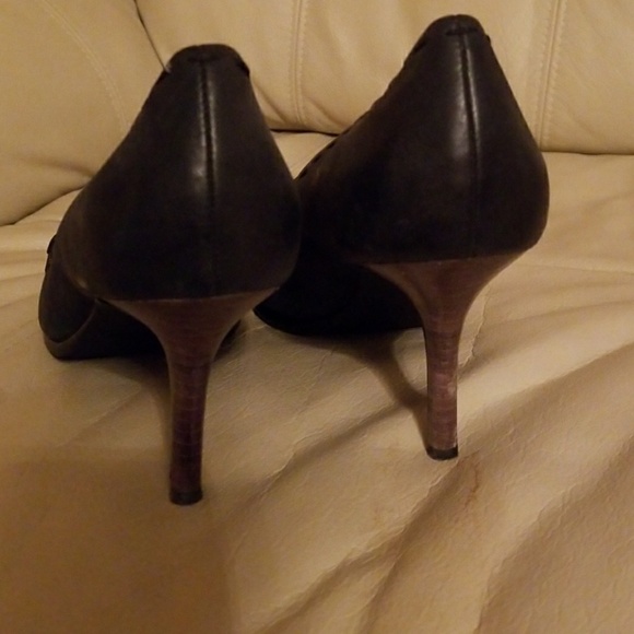 Coach Heels - Picture 5 of 6