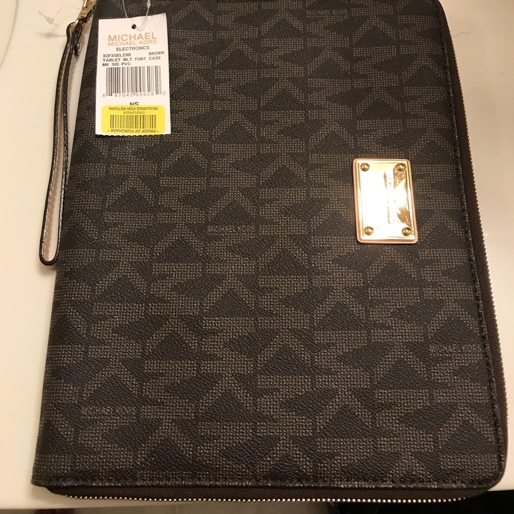 MK multi functional case