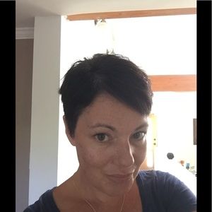 Meet your Posher, Leslie