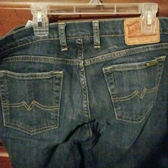 Lucky Cropped Jeans - Picture 3 of 3