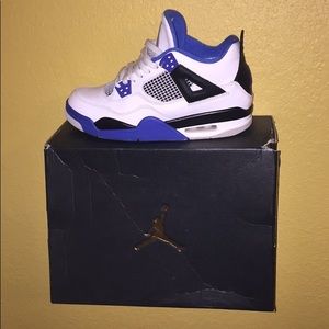 Jordan 4's