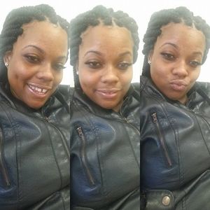 Meet your Posher, Donique