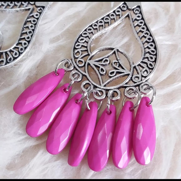 🌷New Vintage Bohemian Fuschia Teardrop - Picture 2 of 3