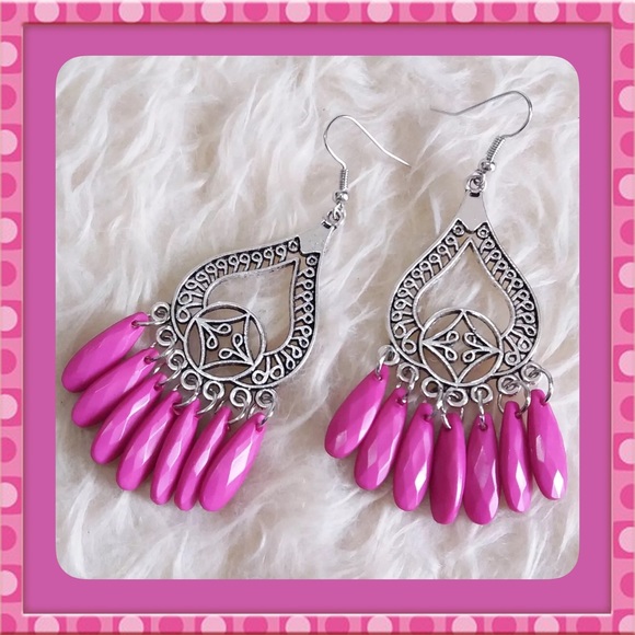 🌷New Vintage Bohemian Fuschia Teardrop - Picture 1 of 3