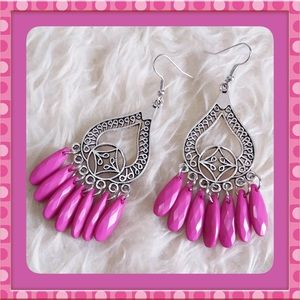 🌷New Vintage Bohemian Fuschia Teardrop