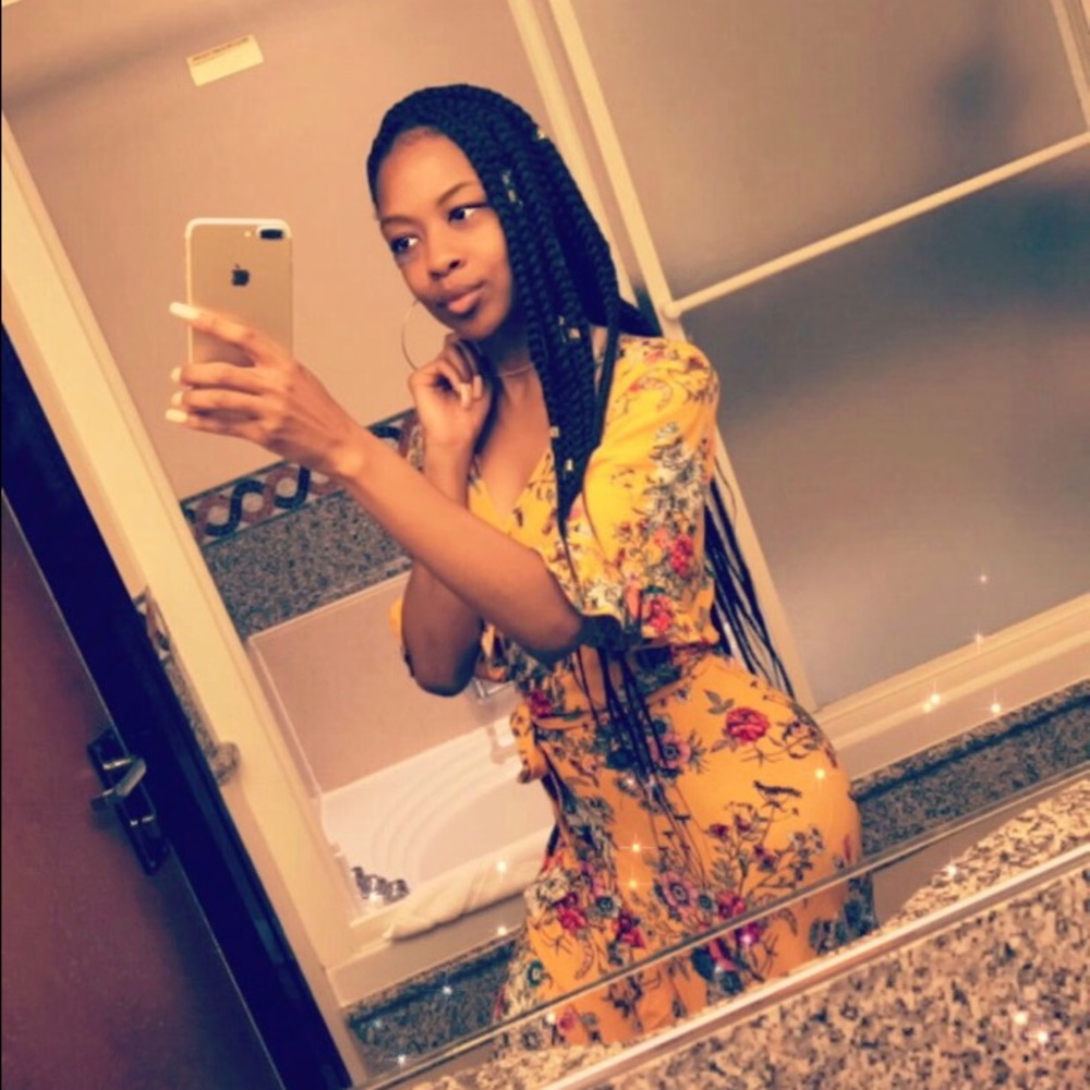 Meet your Posher, Alysha