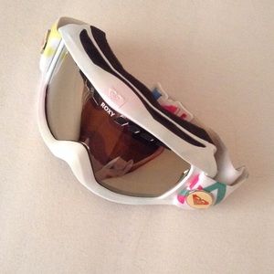 Roxy ski googles brand new