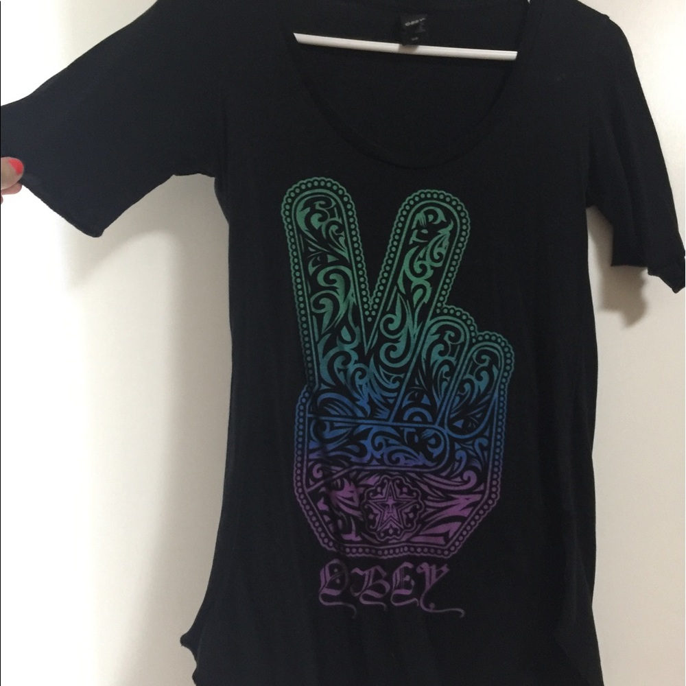 New without tags obey peace sign tee