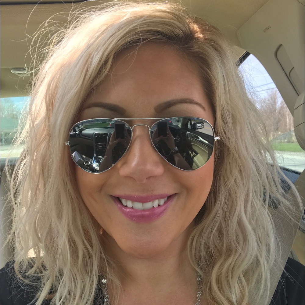 Meet your Posher, Josie