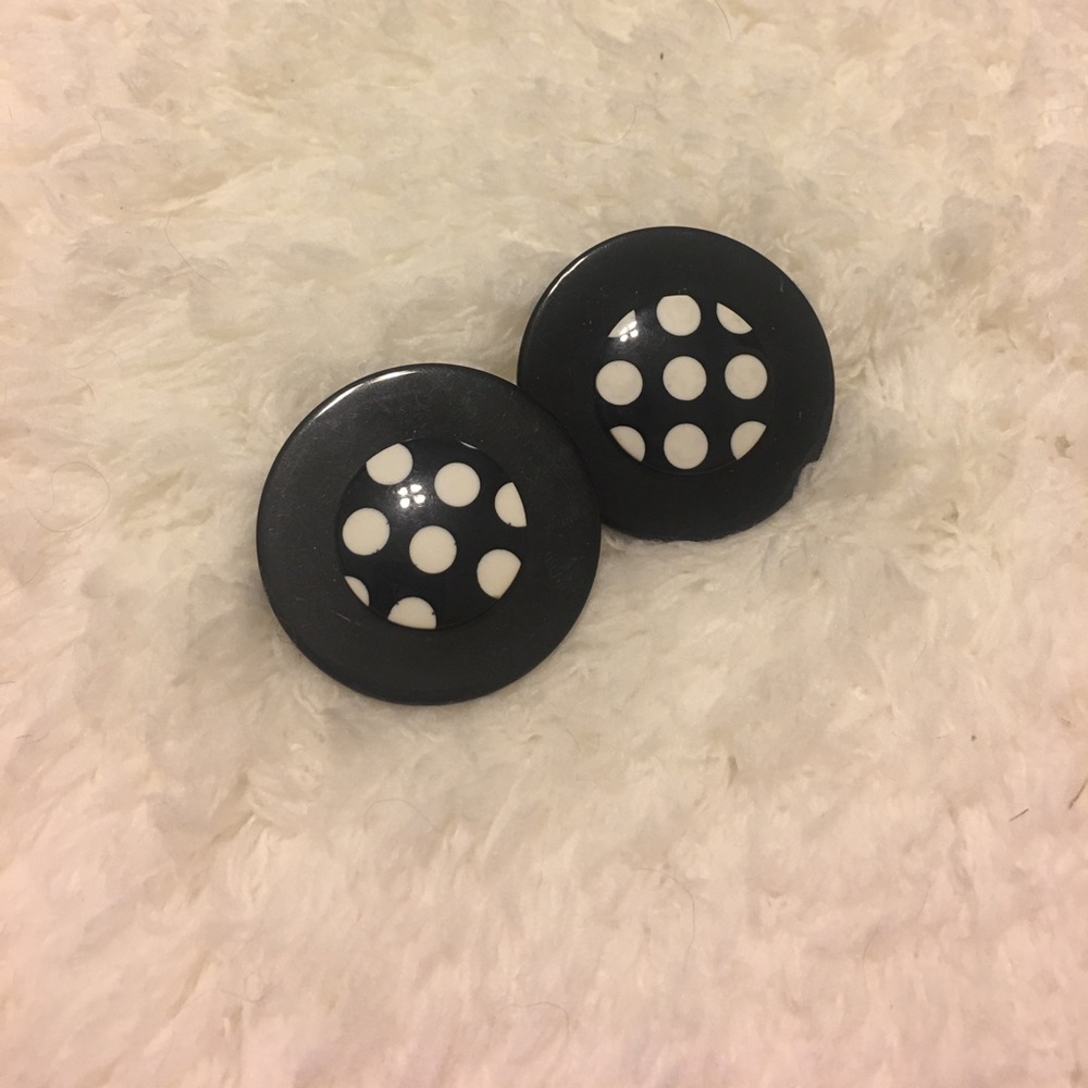 Vintage polka dot stud earrings
