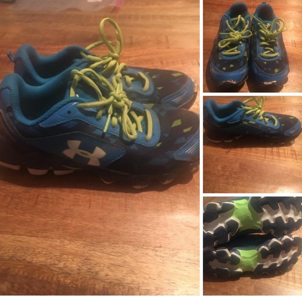 Boys UA shoes