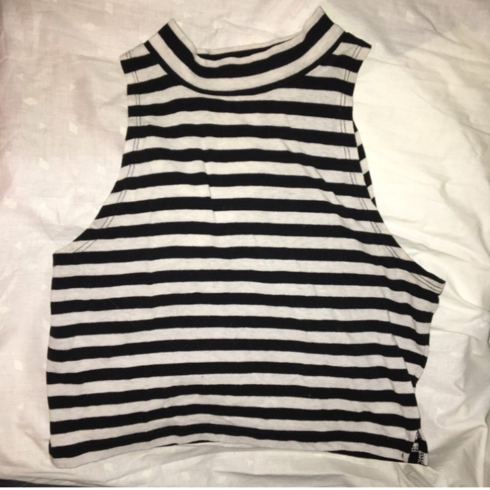 STRIPED CROP TANK 💫✨