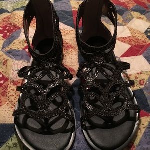 BNWT yellow box sandals