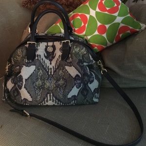 Authentic Tory Burch Robinson Satchel