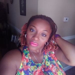 Meet your Posher, Alicia