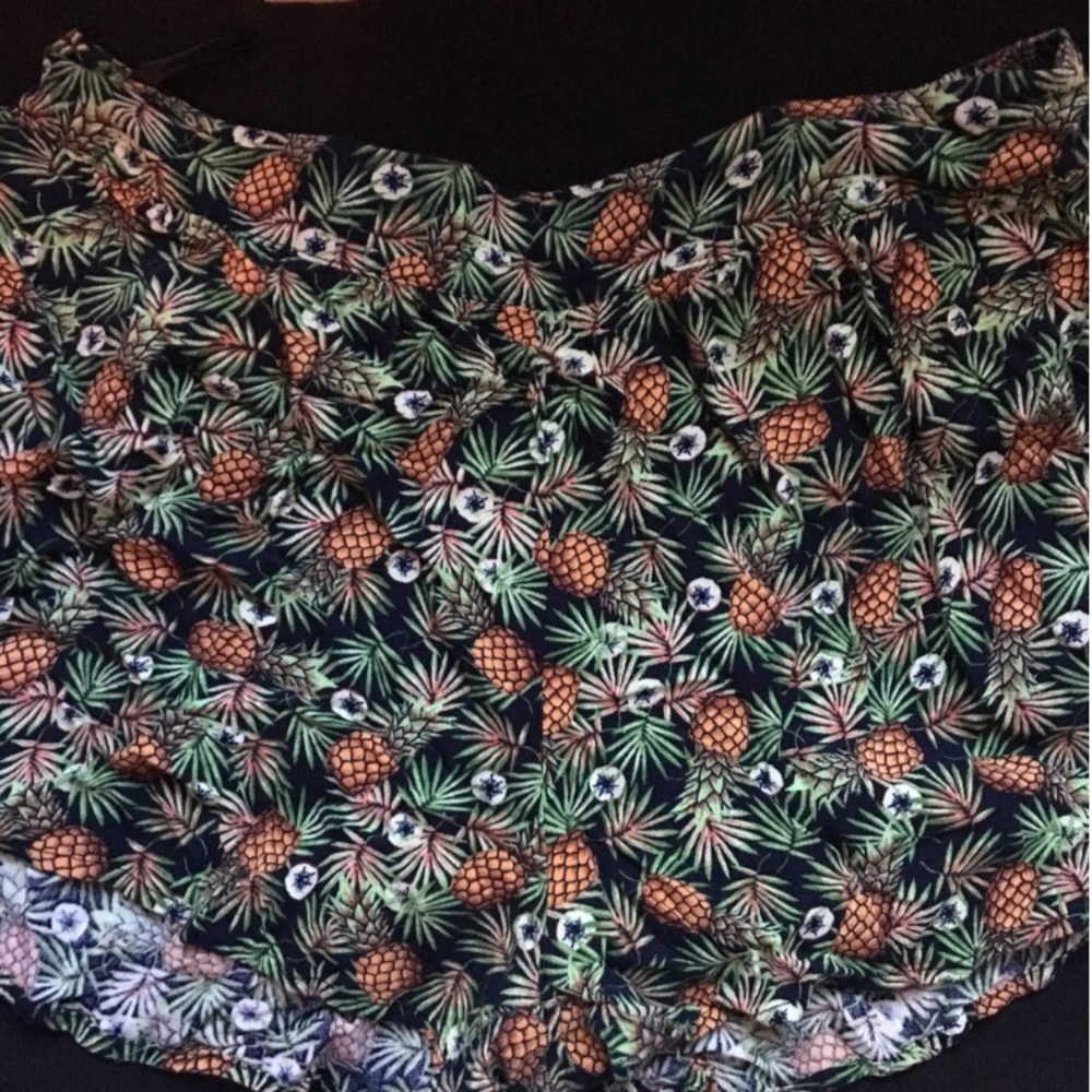🍍 PINEAPPLE PRINT SHORTS 🍍