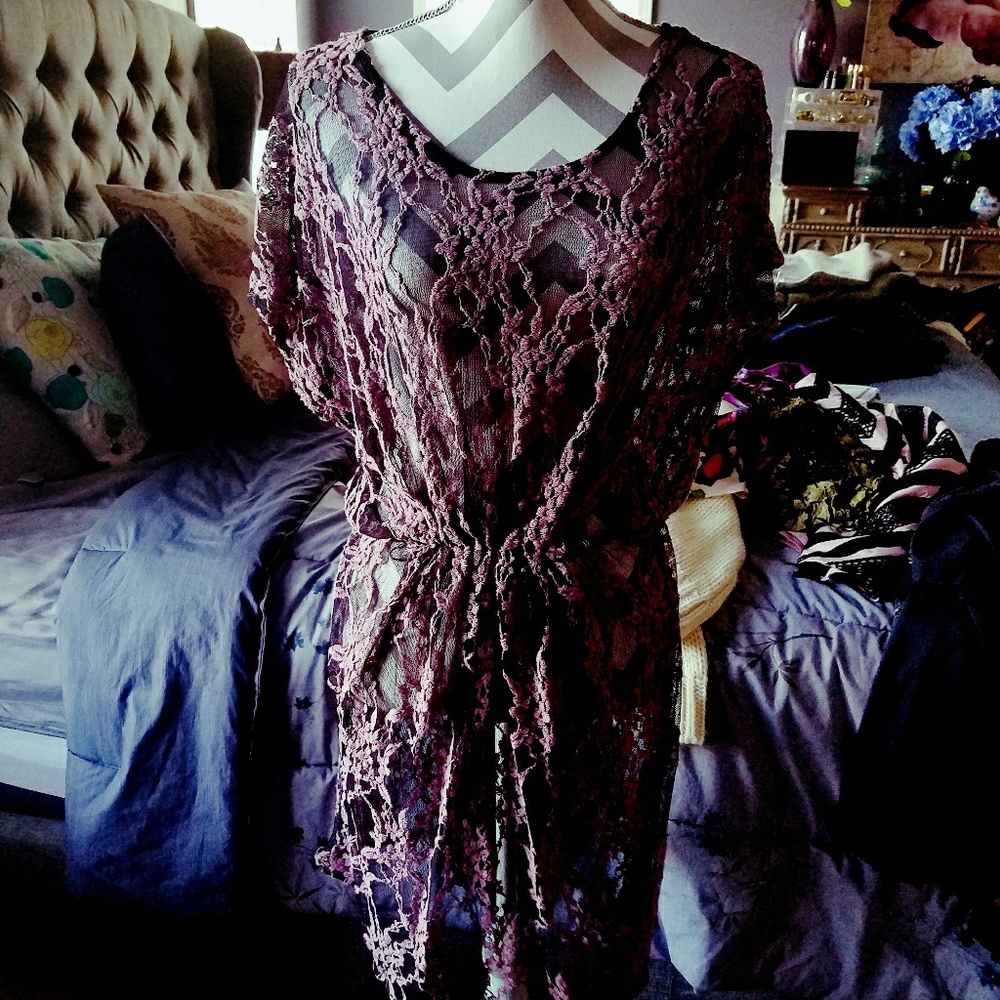 Gorgeous lace overlay dress