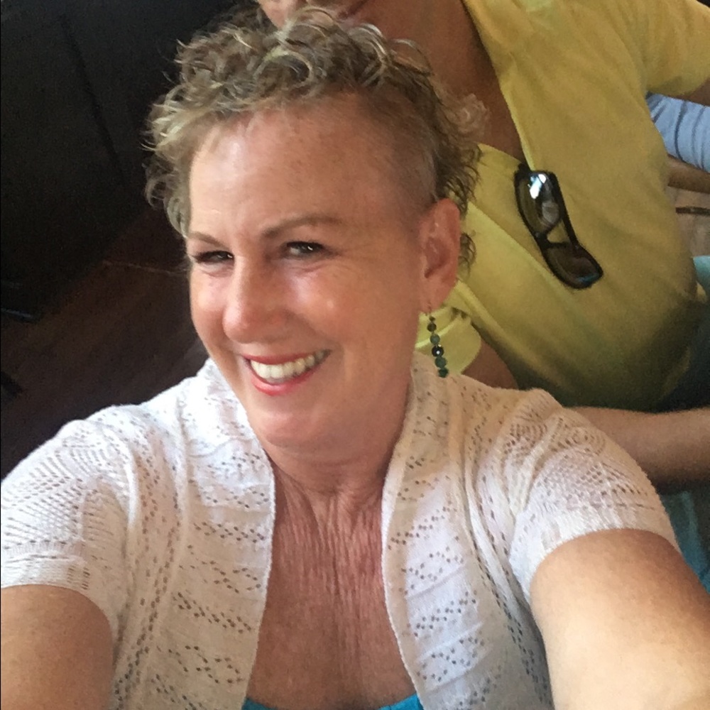 Meet your Posher, Carolyn