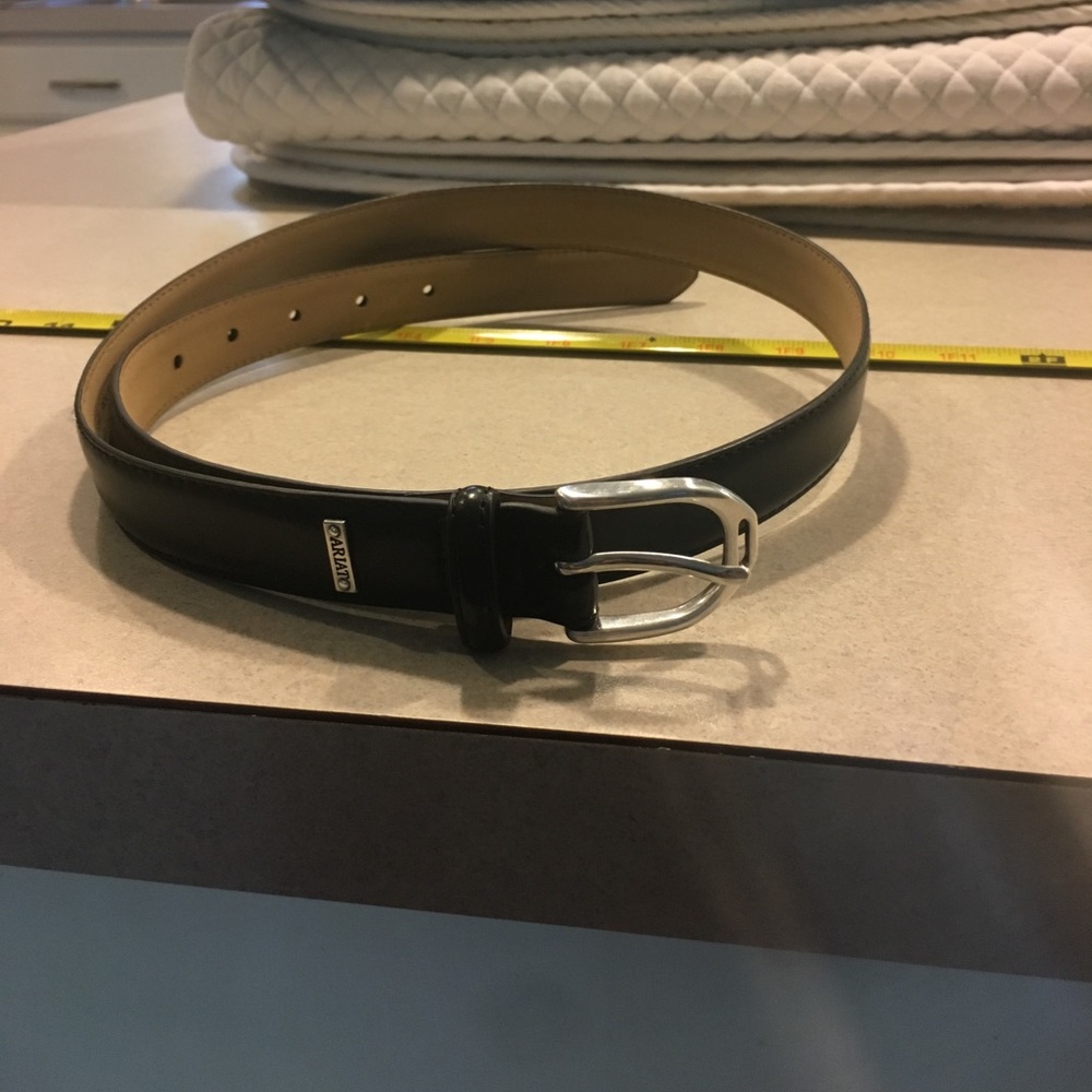 NWOT Ariat Black Belt M