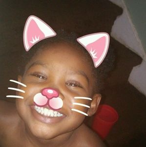 Meet your Posher, Kenyetta