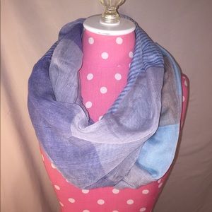 NWT West Loop infinity scarf shades of blue w/gray