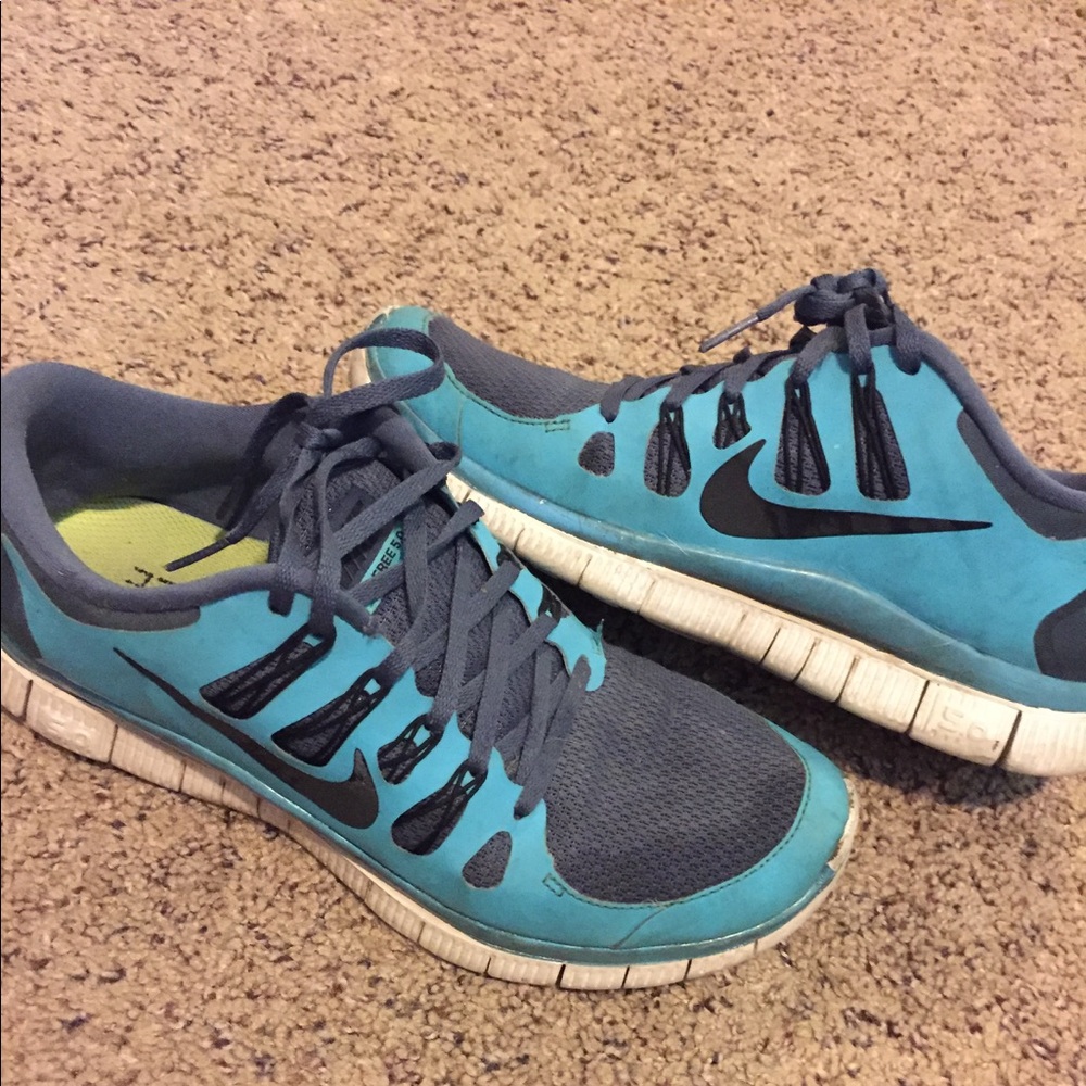 Nike free runs