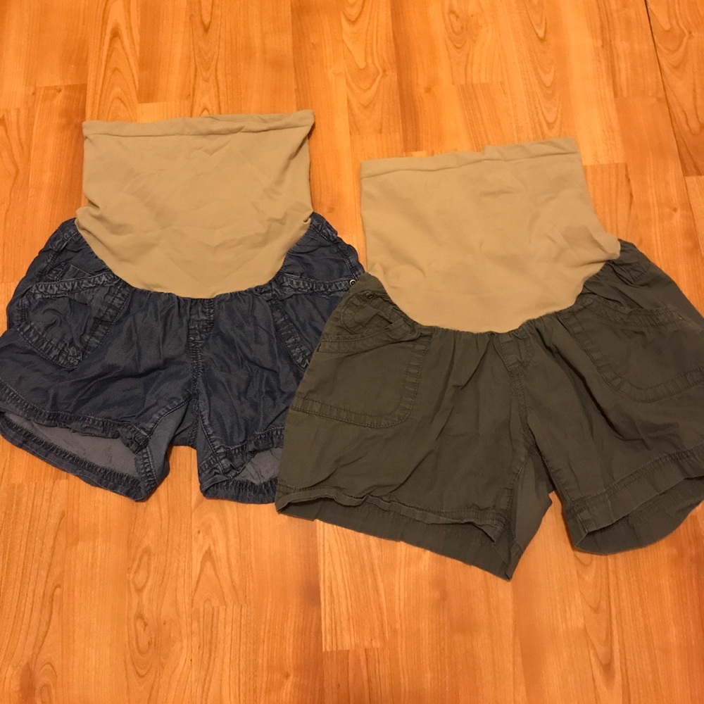 Maternity shorts! 2/$15 👶🏼