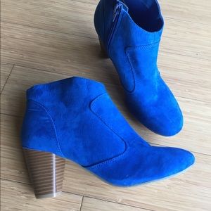 NEW! Royal Blue Faux Suede Booties Sz 7