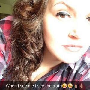 Meet your Posher, Nikki