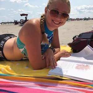 Meet your Posher, Leah