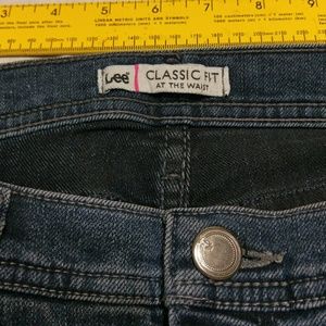 Lee womens 10P petite classic fit  Good condition