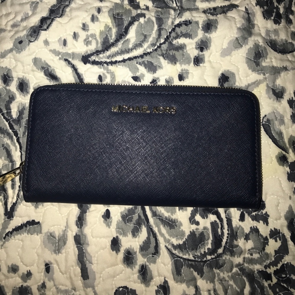 Michael Kors navy wallet