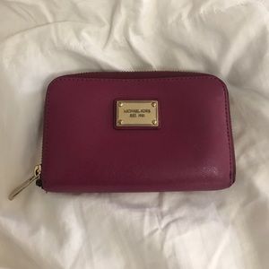 Michael kors wallet
