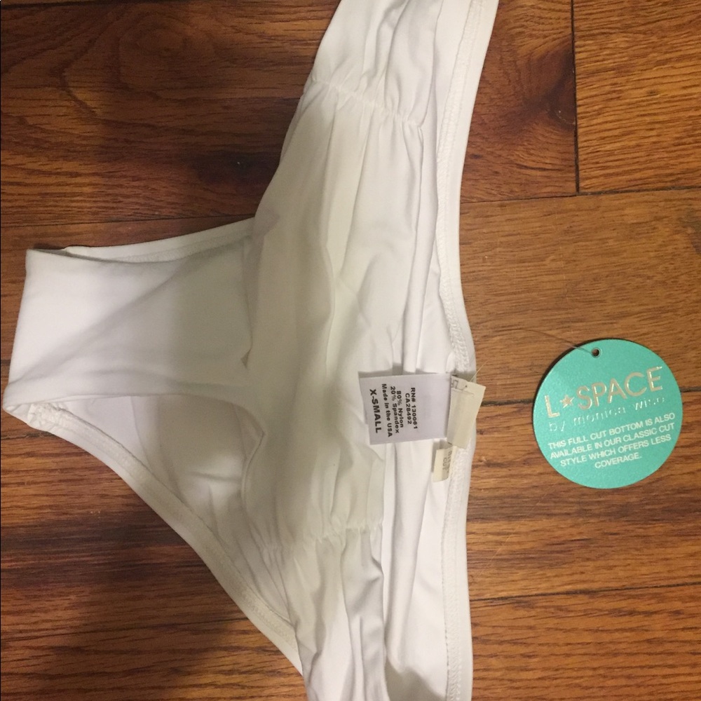 L space swim bottom