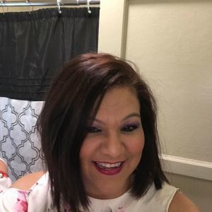 Meet your Posher, Beatriz