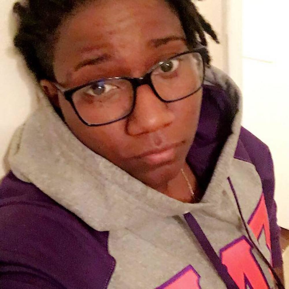 Meet your Posher, Alexis