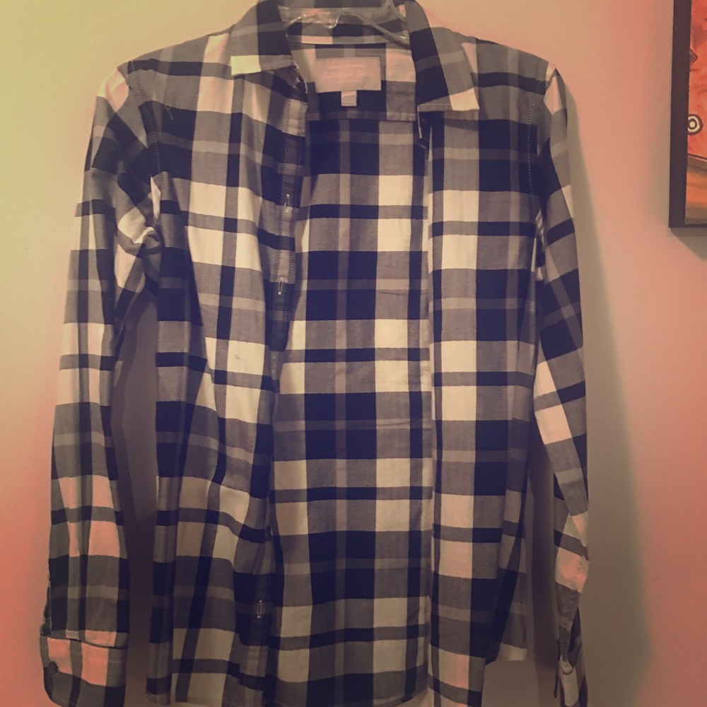 Banana Republic soft wash black/white plaid shirt