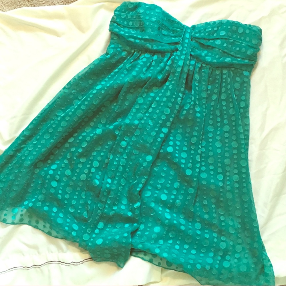 Express size 8 strapless dress