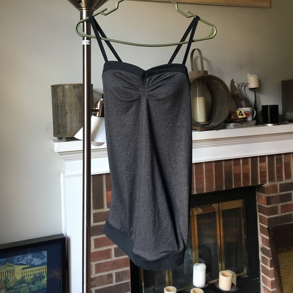 Lululemon Tank Cross Strap Gray Black Shelf Bra 4 - Picture 2 of 8