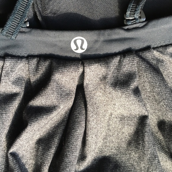 Lululemon Tank Cross Strap Gray Black Shelf Bra 4 - Picture 5 of 8