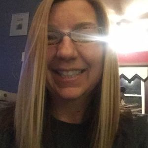 Meet your Posher, Candace-dawn